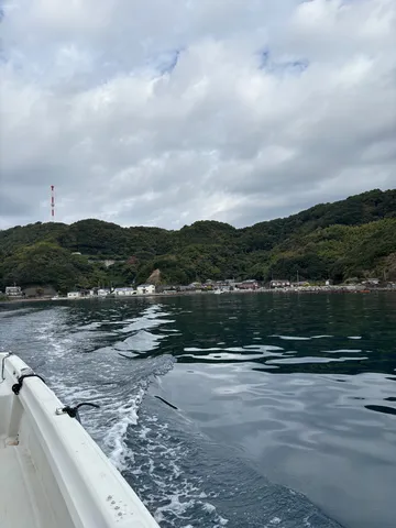 港の穏やかな風景