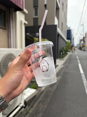 ペンギンと旅する、水滴の涼。