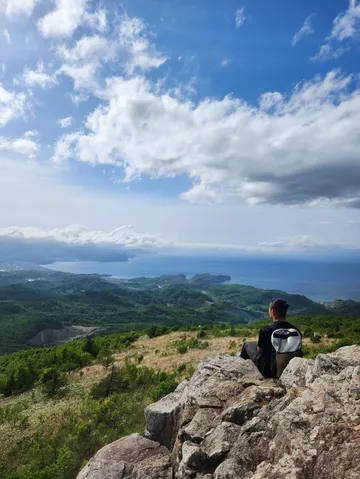 息をのむ絶景、山頂からの眺め