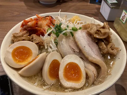 味玉とチャーシューの誘惑