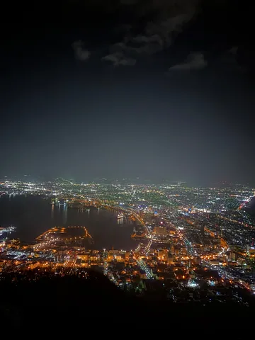 宝石箱をひっくり返したような夜景