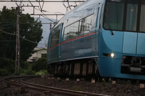 青い電車の旅路