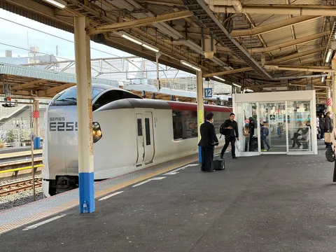 駅の日常、旅立ちの瞬間
