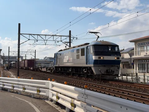 線路に宿る力の影