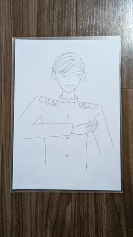 制服姿のクールな男性