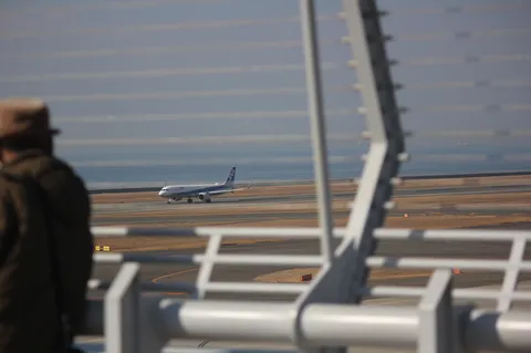 空へと続く一本道