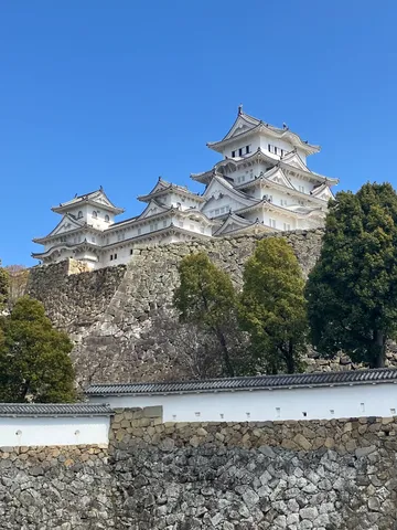 青空に映える白鷺城