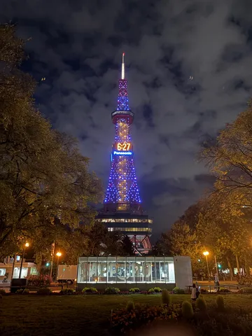 夜空に浮かぶ東京タワー