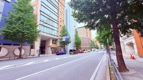 街路の静かな瞬間