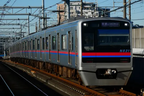 都会を駆け抜ける疾走感