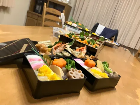 彩りが躍る和の弁当膳