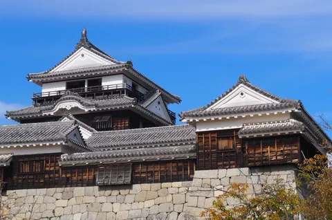 城郭の静かな時の旅路