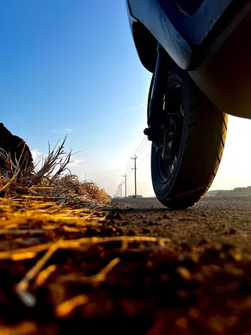 夕暮れに誘われる道
