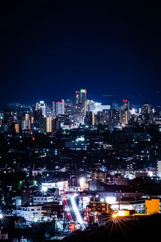 光の街を走る夜