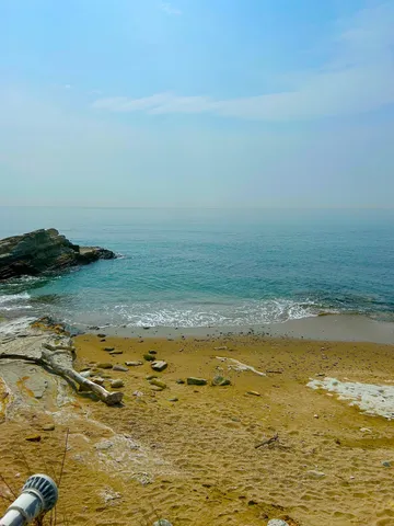 静寂の海辺、海辺の砂浜