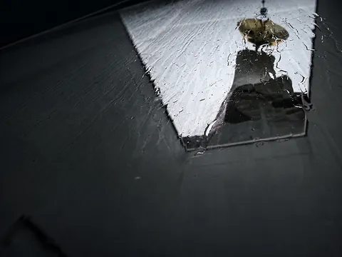 雨粒越しの、見慣れた風景