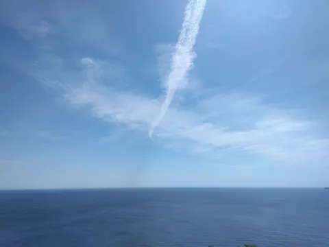無限に広がる青い水平線
