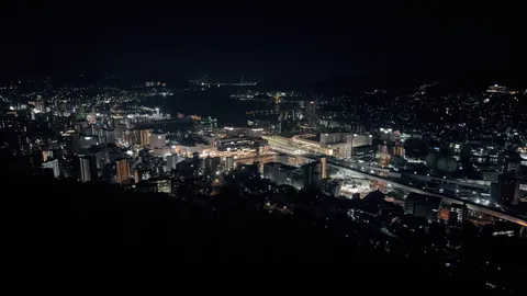 夜景に溶ける街の灯り