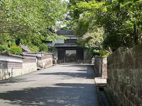 時をかける門構え