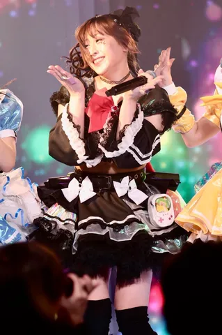 ステージに輝くアイドル！