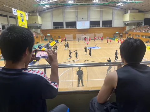 スマホで記録する、熱戦の瞬間