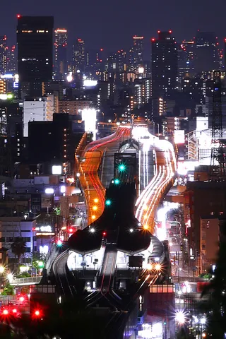 光の流線、都市の鼓動
