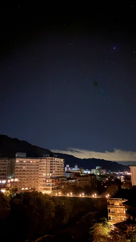 星と街を結ぶ夜景