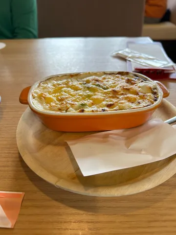 とろーりチーズが食欲そそるグラタン