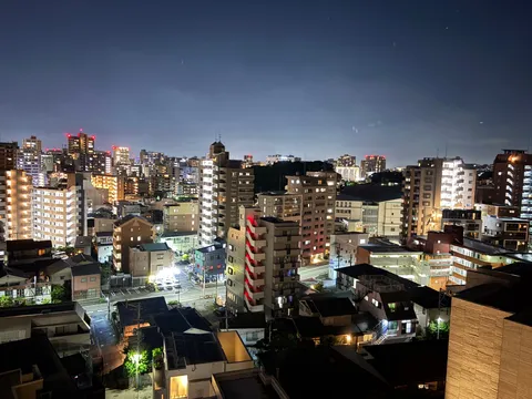 夜の街、あっちもこっちもキラキラ競争中！