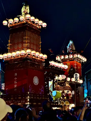 灯りで彩る夜の山車