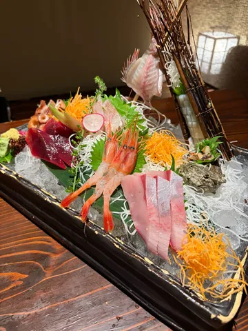 海の宝石箱、極上刺身盛り合わせ