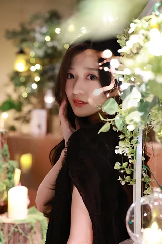 灯りと緑の囁き