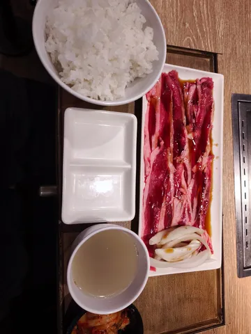 焼肉の準備、完璧。