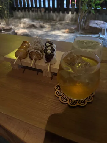 静かな夜の和スイーツと一杯