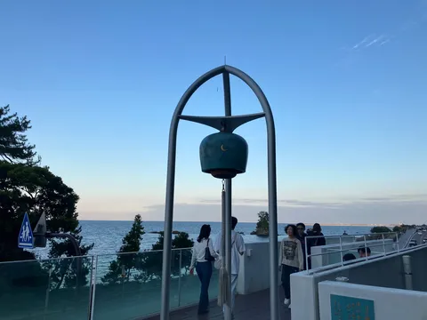 海辺の鐘と風の影