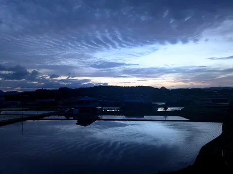 田園に映る空のグラデーション