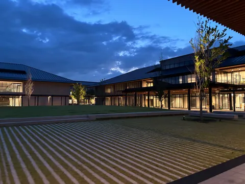 静寂に包まれた建築美