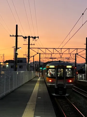 夕焼けホームと乗客観察