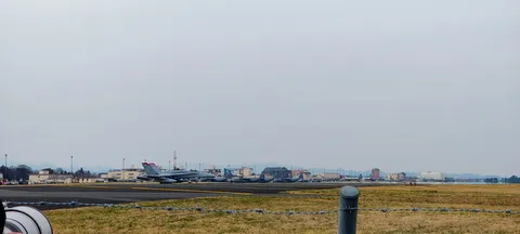 静寂に包まれた滑走路