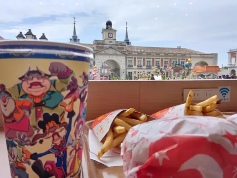 夢の国の? 揚げたてポテトと童心