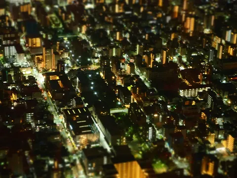 都会の夜景、ミニチュアのような風景