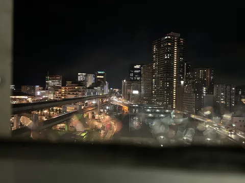 夜景に輝く都会の光