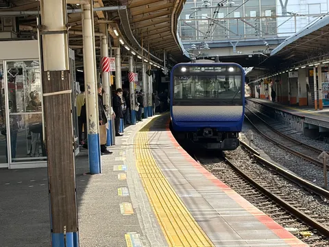 日常の風景、電車を待つ時間