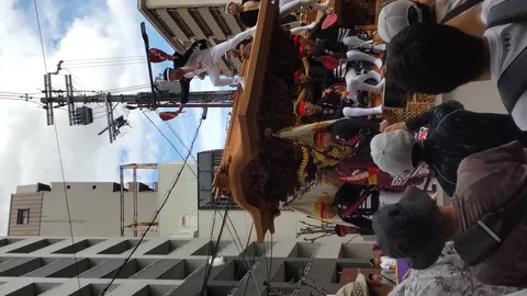 電線も映える祭りパフォーマンス