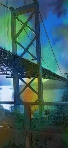 水面に映る橋のシルエット
