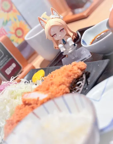 小さなお供と揚げたてカツ