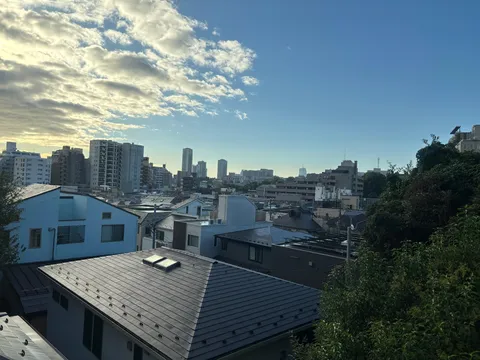 スカイライトが見た今日の空