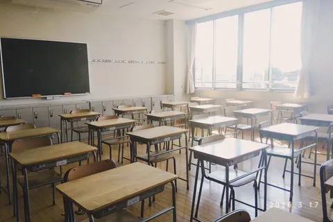 青春の終わり、教室の風景