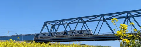 久慈川橋梁を通るE531系