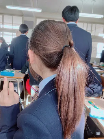 教室の一コマ、指先のメッセージ
